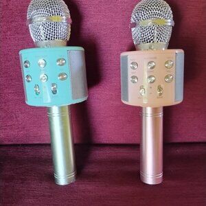 Kids microphones/needs batteries